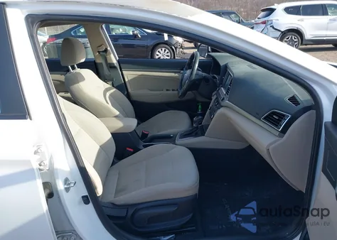 2017 Hyundai Elantra Value Edition z USA, uszkodzony, nr VIN 5NPD84LF4HH160589